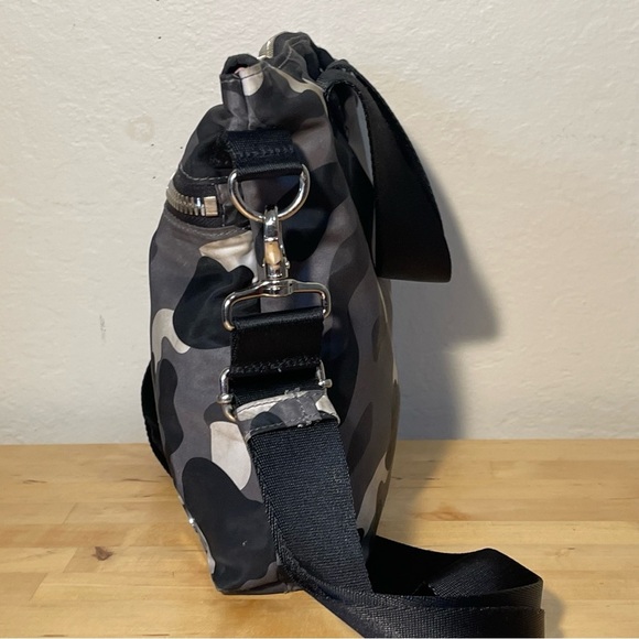 shortyLOVE Amuse camo medium tote bag - Picture 4 of 13